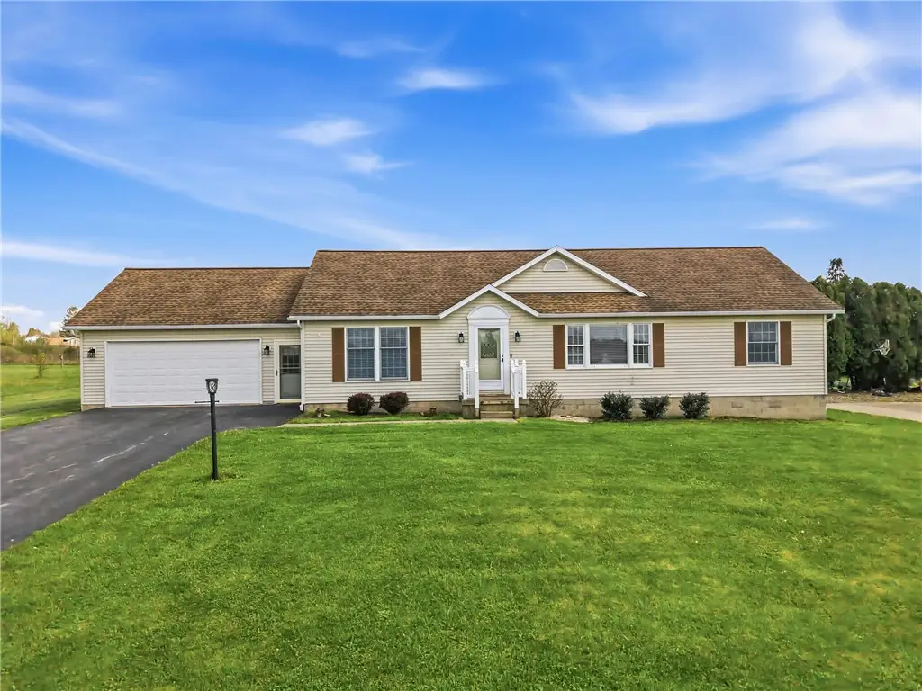 7 Windsor Drive, Greenville, PA 16125 - #1