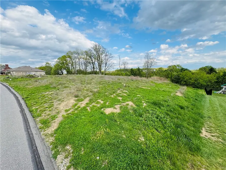55 Ridgewood Dr, Cecil Bishop, PA 15057 - #2
