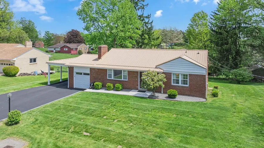 110 Pinkerton Dr, Beaver, PA 15009 - #2