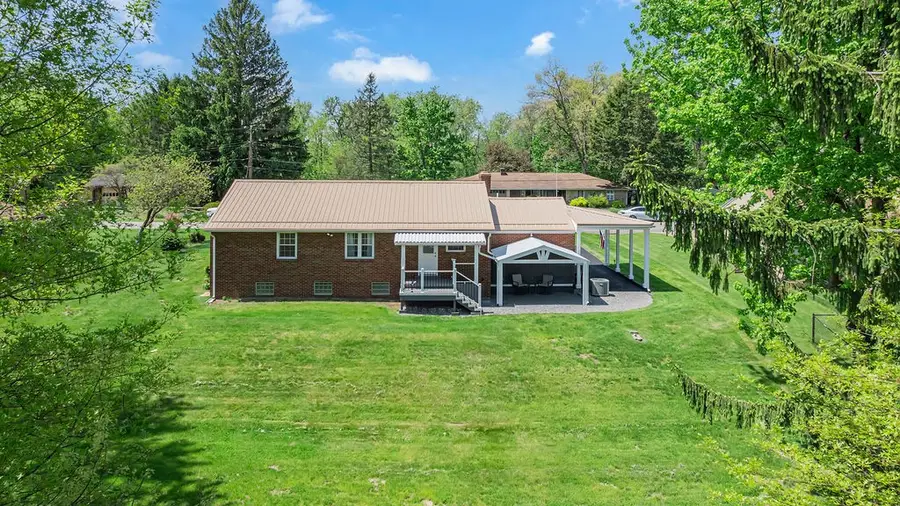 110 Pinkerton Dr, Beaver, PA 15009 - #3
