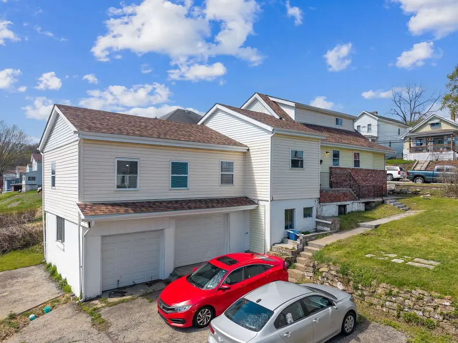 932 Gaskill Avenue, Jeannette, PA 15644 - #2