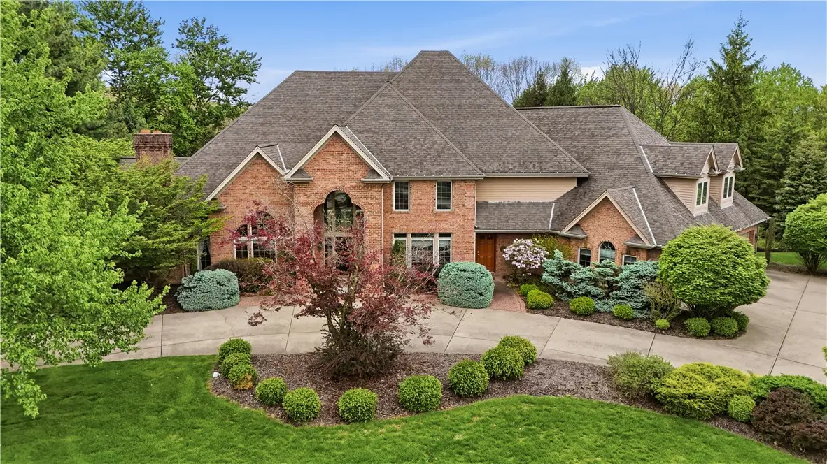 2133 Le Gran Dr, Gibsonia, PA 15044 - #1