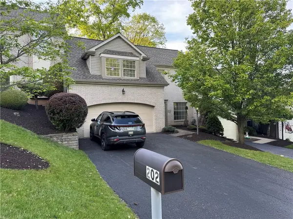 202 Parkview Drive, Pittsburgh, PA 15236