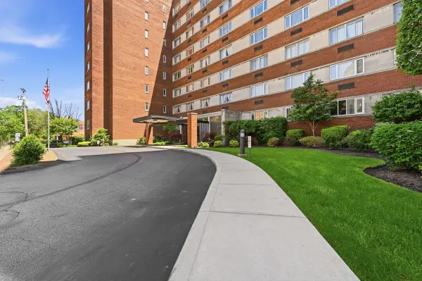 128 N Craig Street #404, Pittsburgh, PA 15213
