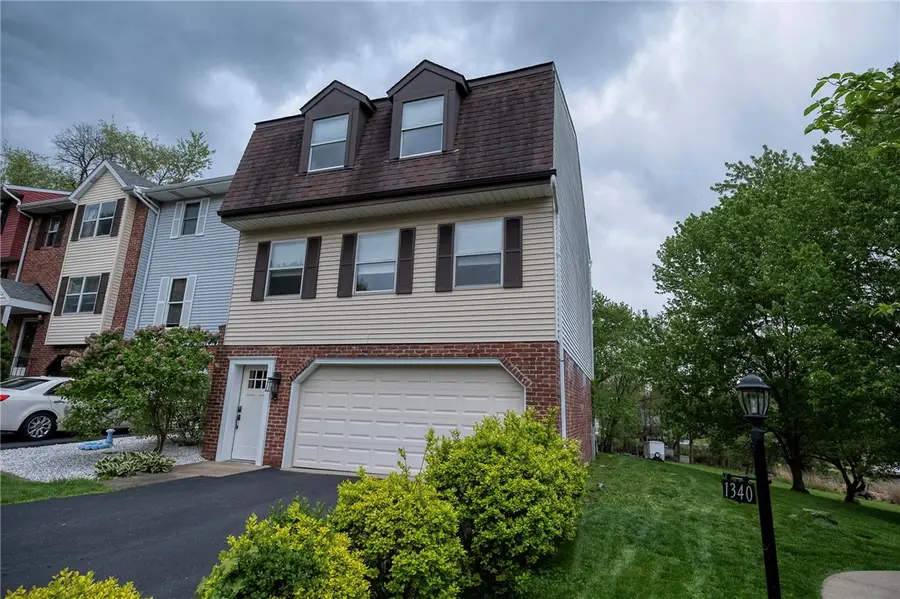 1342 Quail Run Cir, Bethel Park, PA 15102 - #2