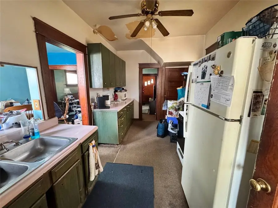834 E 28th St, Erie, PA 16504 - #3