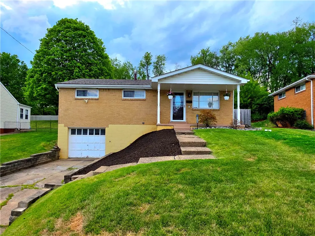 13320 Saint Clair Dr, Irwin, PA 15642 - #1