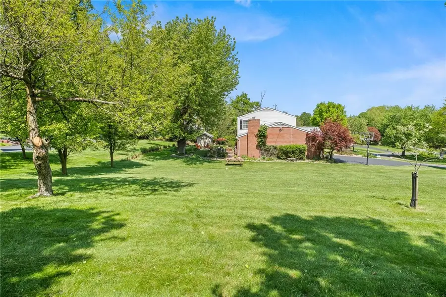 1530 King John Dr, Pittsburgh, PA 15237 - #3