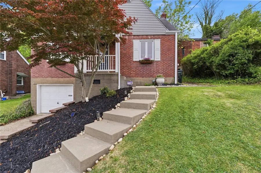 4580 Echo Glen Dr, Pittsburgh, PA 15236 - #2