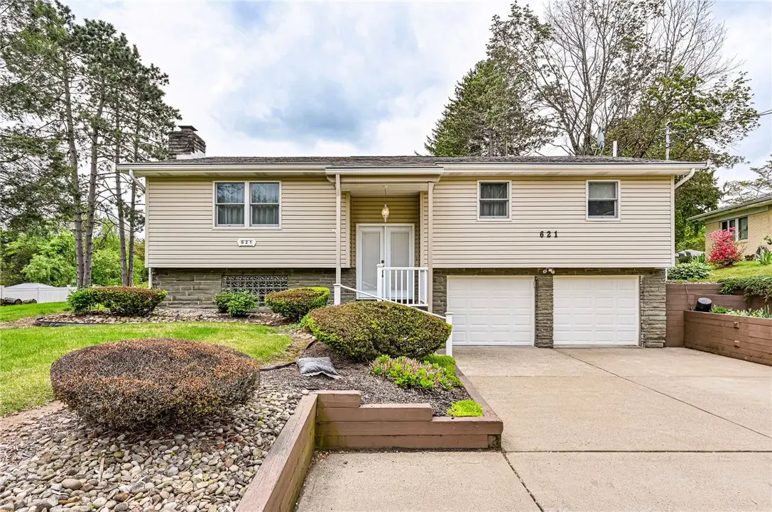 621 Sandy Hill Rd, Irwin, PA 15642 - #1