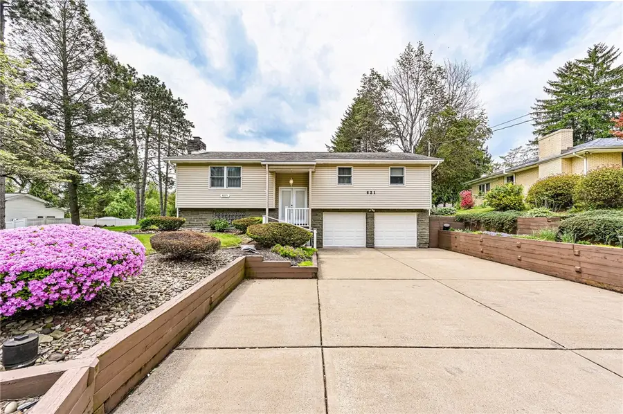 621 Sandy Hill Rd, Irwin, PA 15642 - #2