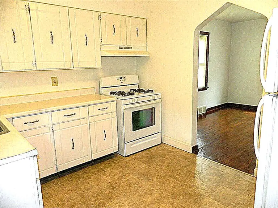 502 Vilsack Rd, Glenshaw, PA 15116 - #3