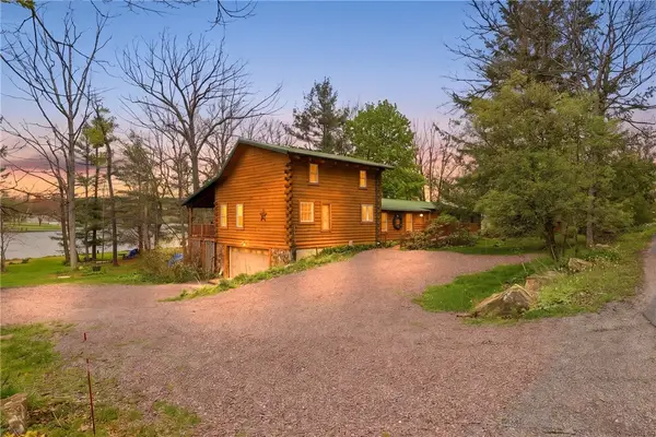 664 Lake Shore Road, Friedens, PA 15541
