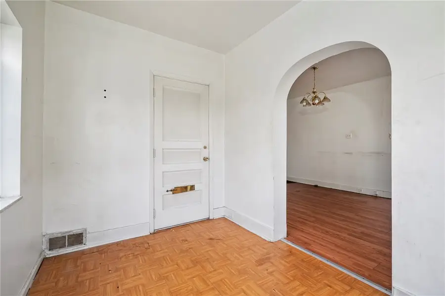 2419 Woodstock Ave, Pittsburgh, PA 15218 - #3