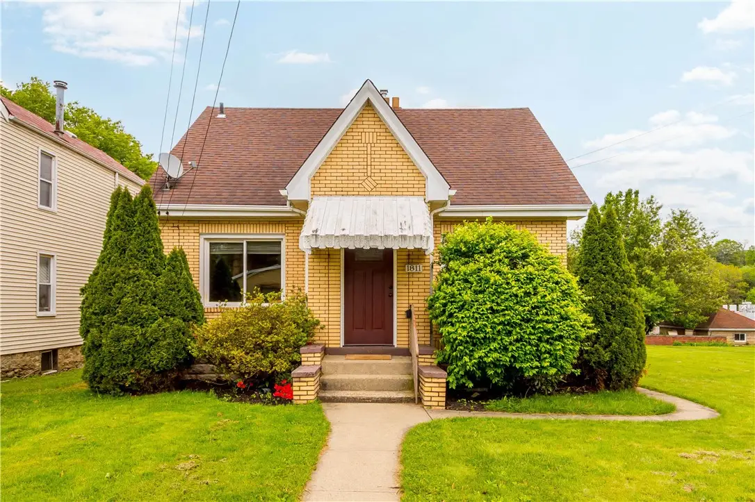 1811 Walnut St, Carnegie, PA 15106 - #1