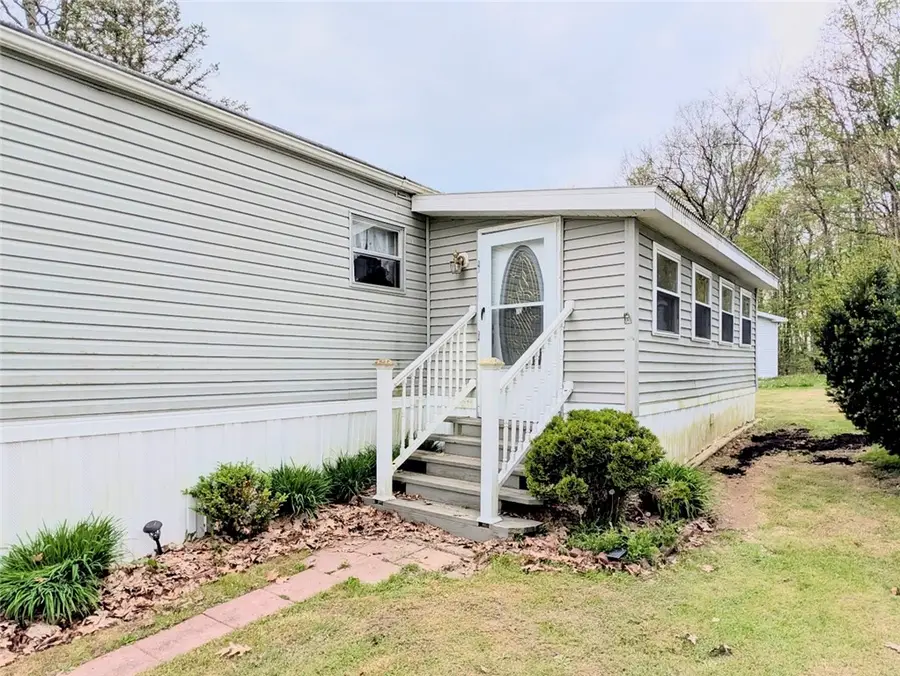 19 Emerald Dr, Grove City, PA 16127 - #3