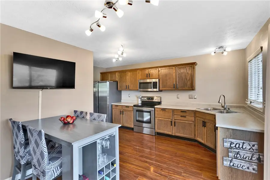 1804 Michael Dr, Pittsburgh, PA 15227 - #3