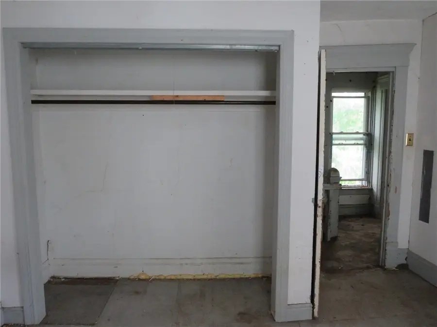 1080 Bruce St, Washington, PA 15301 - #3
