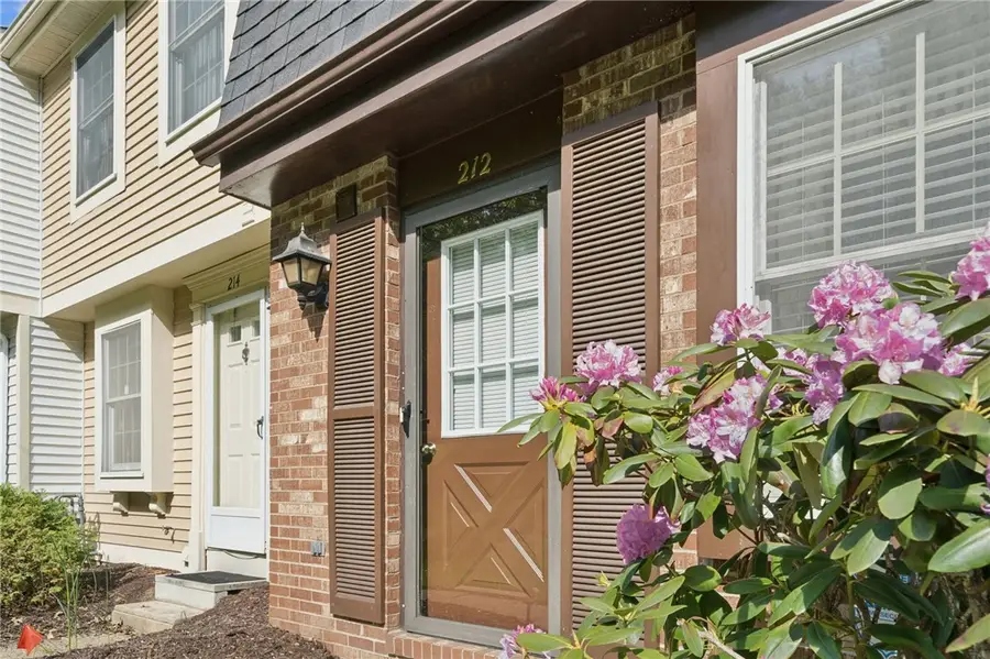 212 Shadowlawn Cir, Pittsburgh, PA 15236 - #2