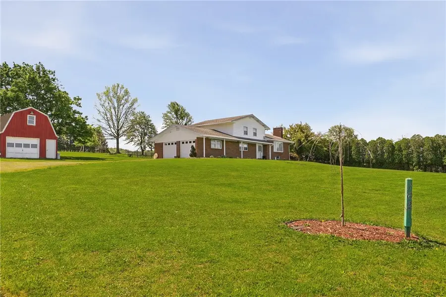162 County Park Rd, Mount Pleasant, PA 15666 - #3