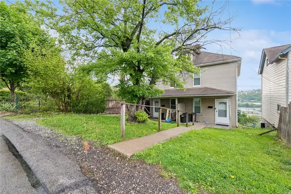 4-6 Charles St, Dravosburg, PA 15034