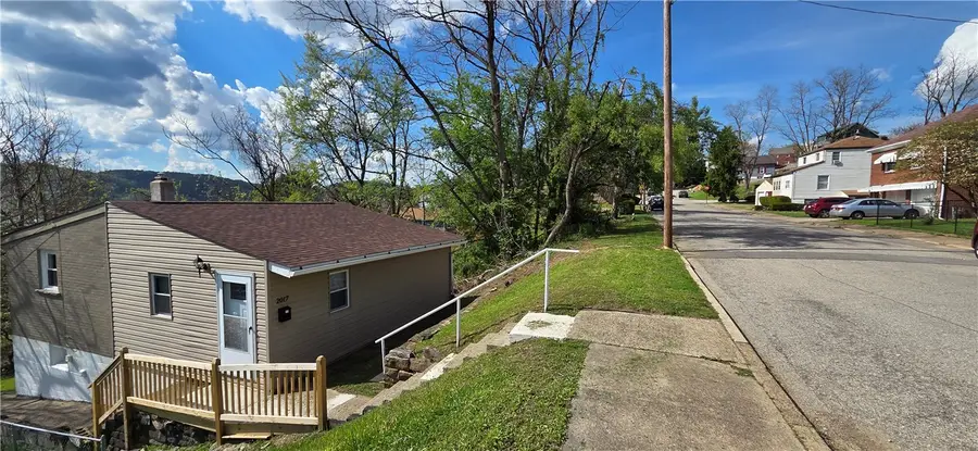 2017 Woodmont Ave, New Kensington, PA 15068 - #3