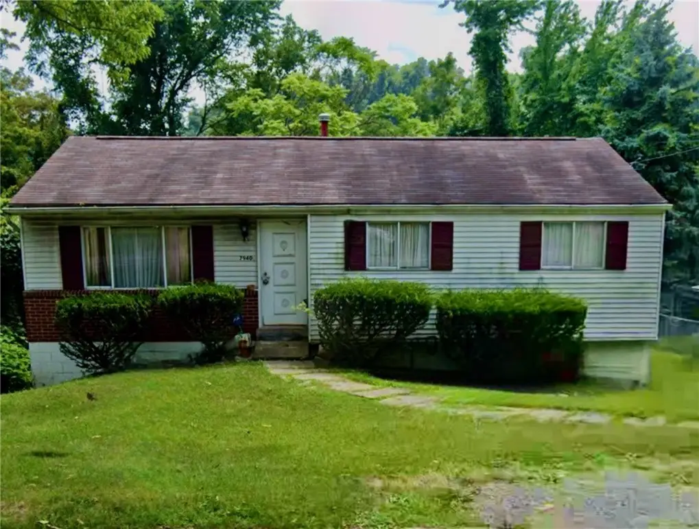 7940 Aber Rd, Verona, PA 15147 - #1