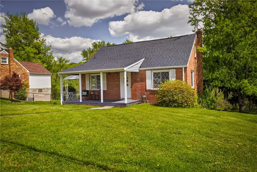 5767 Smith Dr, Bethel Park, PA 15102 - #2