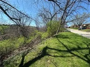 2010 Brookfield Road, Pittsburgh, PA 15243 - #1