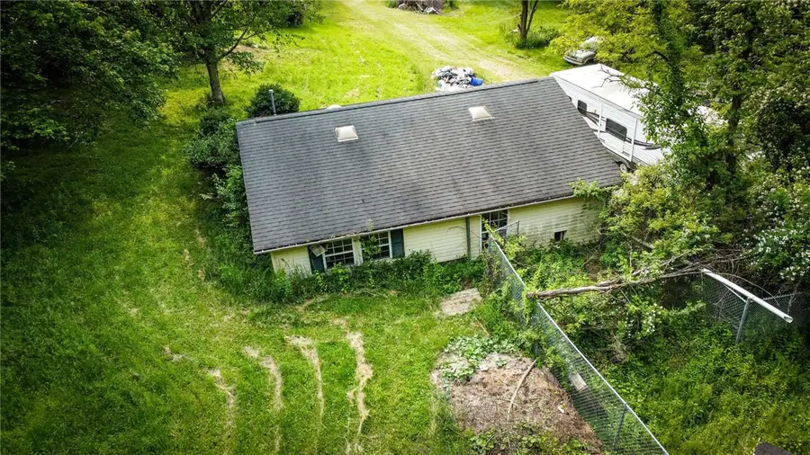 1117 Prospect Rd, Evans City, PA 16033 - #3