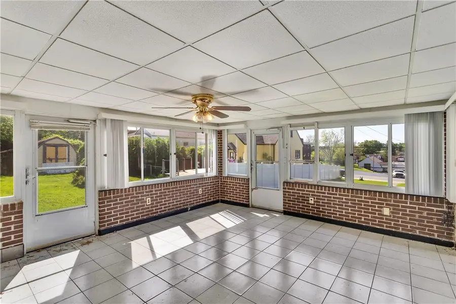 2750 Ohio St, Bethel Park, PA 15102 - #3