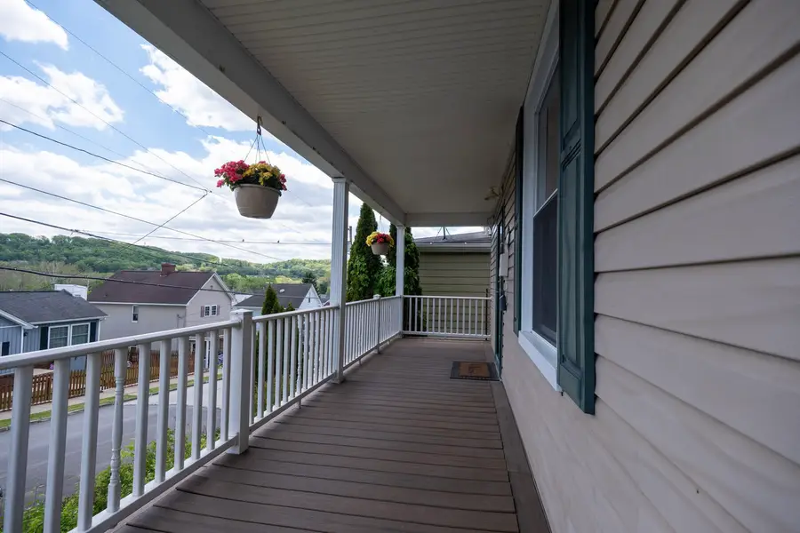 227 S 5th Street, Youngwood, PA 15697 - #2