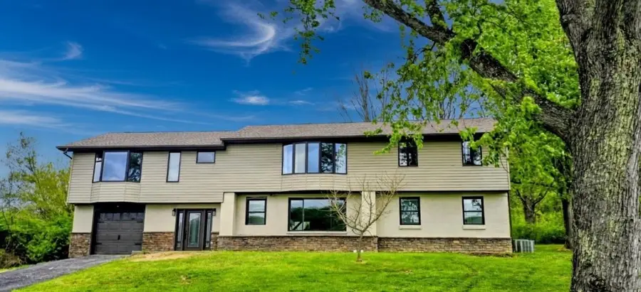 125 Wilma Dr, Apollo, PA 15613 - #2