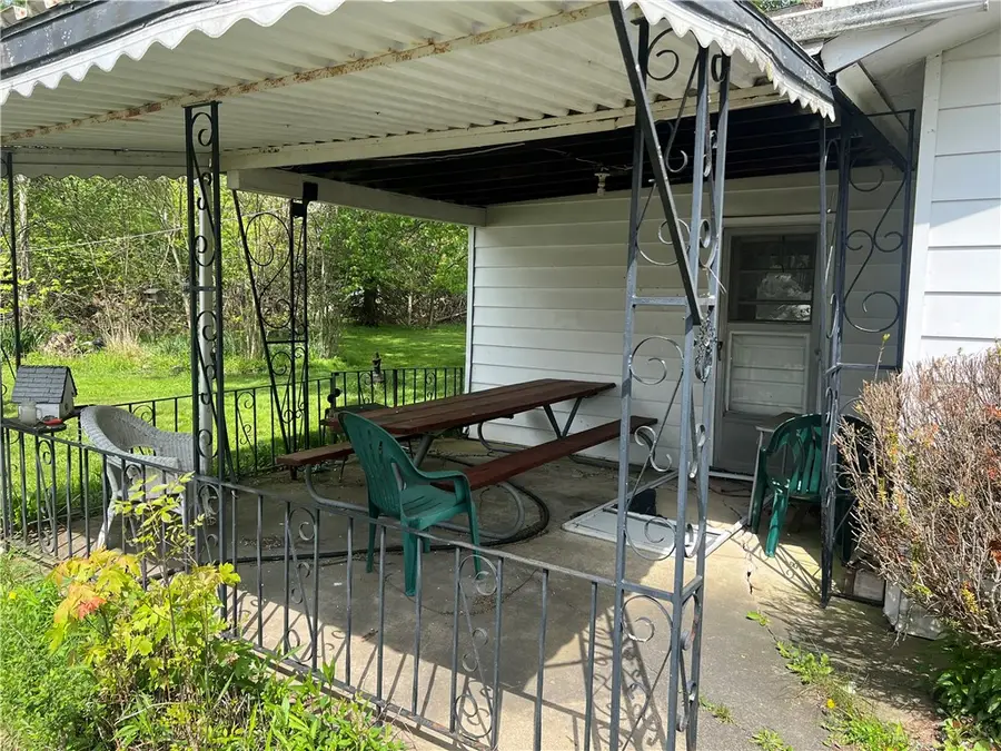 1630 Pymatuning Dr, Jamestown, PA 16134 - #2