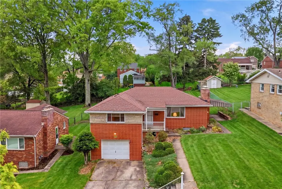 4960 Flamingo Dr, Pittsburgh, PA 15236 - #2