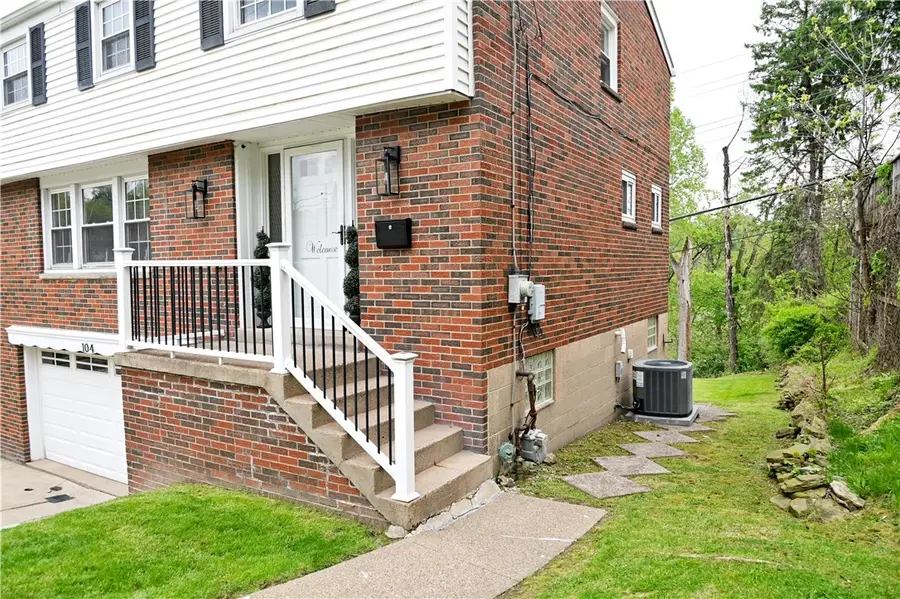 104 Mcalister Dr, Pittsburgh, PA 15235 - #3