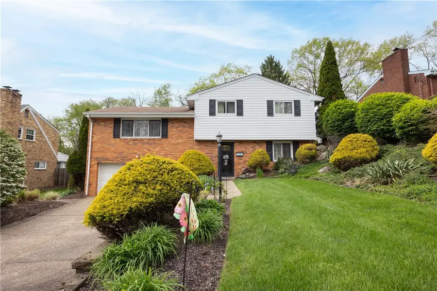53 Oregon Trail, Bethel Park, PA 15102 - #2