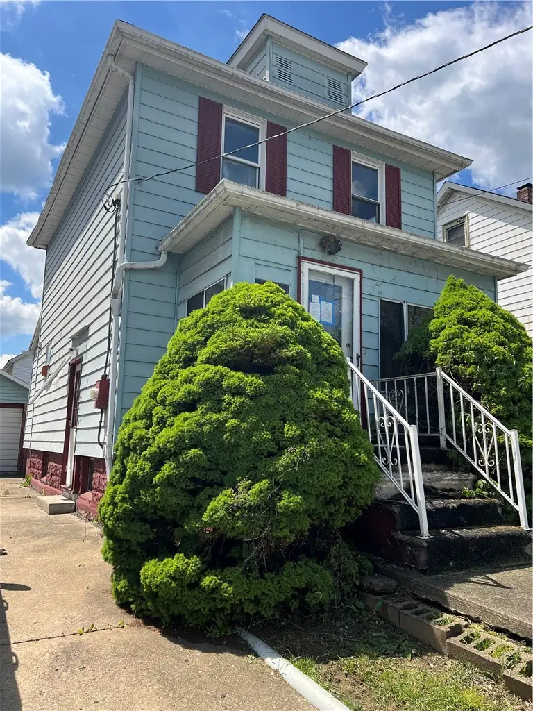 309 Crescent Ave, Ellwood City, PA 16117 - #1