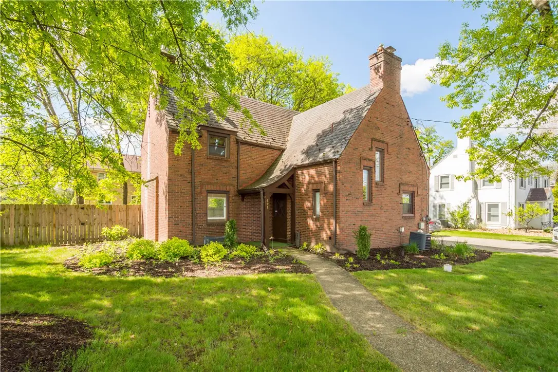 601 Winfield Street, Bridgeville, PA 15017 - #1