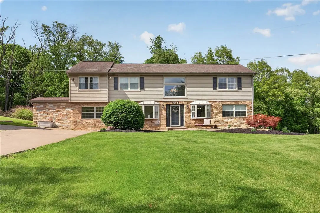 6424 Churchill Rd, Bethel Park, PA 15102 - #1