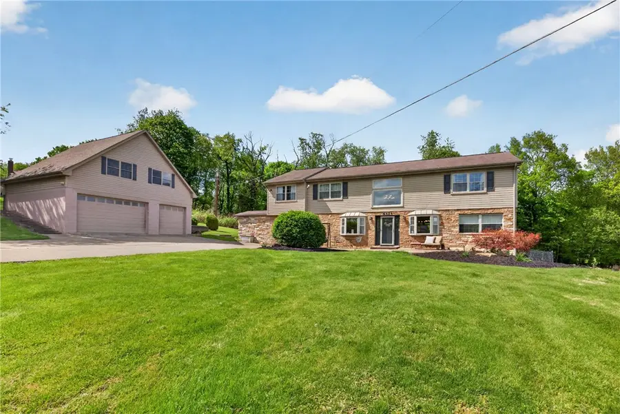 6424 Churchill Rd, Bethel Park, PA 15102 - #2