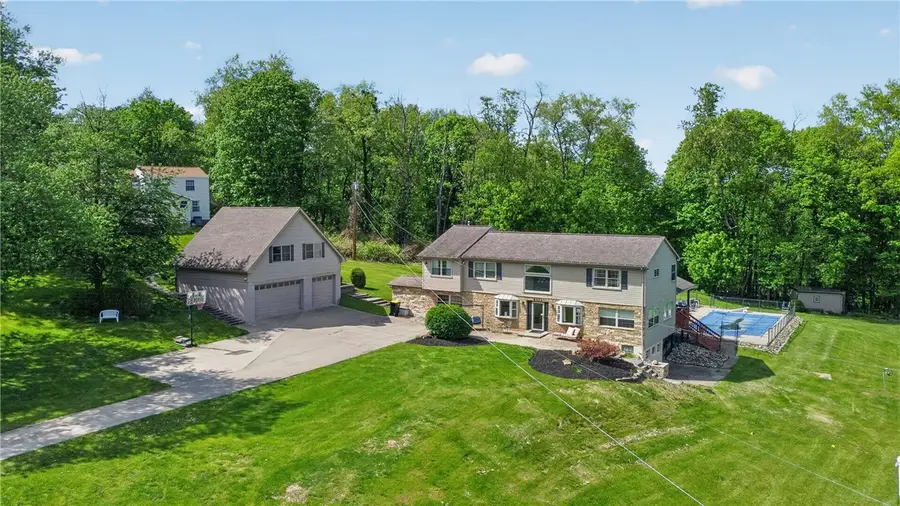 6424 Churchill Rd, Bethel Park, PA 15102 - #3
