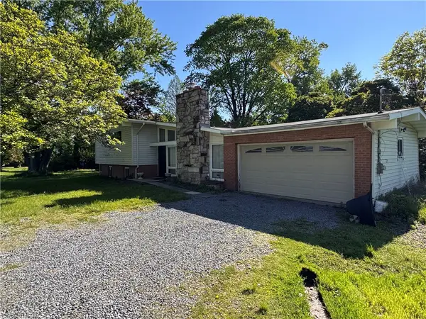 2302 Middle Rd, Glenshaw, PA 15116