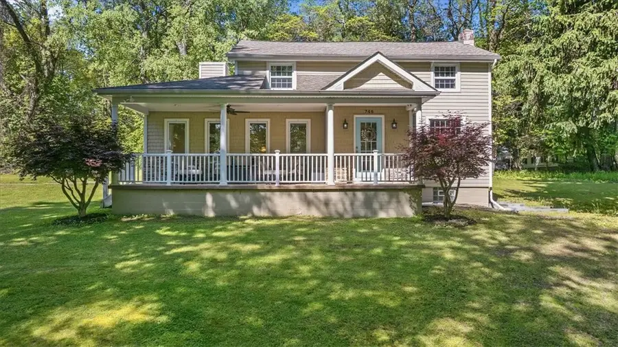 746 Crawford Rd, Pittsburgh, PA 15237 - #2