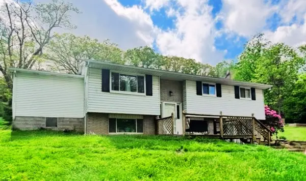 87 Mcmichael Rd, Carnegie, PA 15106