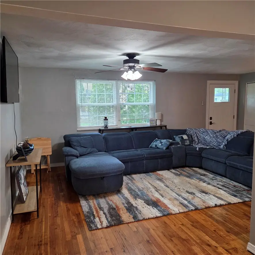 102 Raleigh Ct, Pittsburgh, PA 15237 - #2