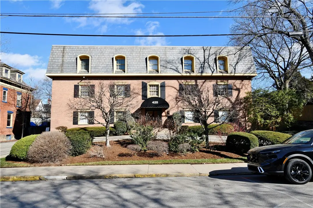 425 N Neville St #204, Pittsburgh, PA 15213 - #1
