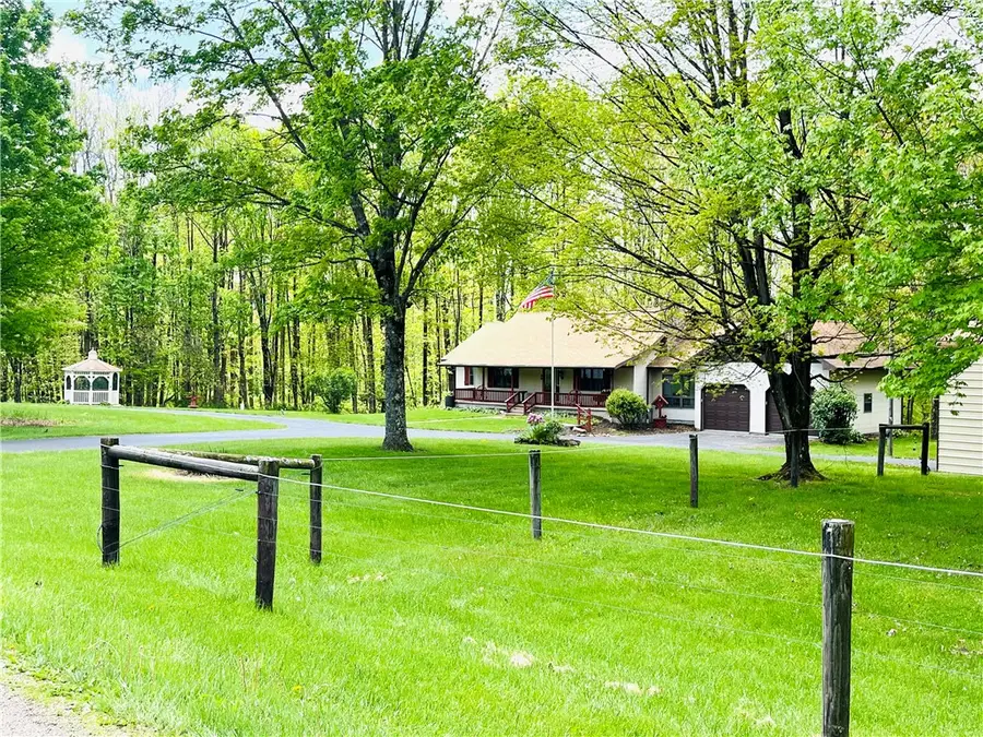 227 Centertown Rd, Grove City, PA 16127 - #3