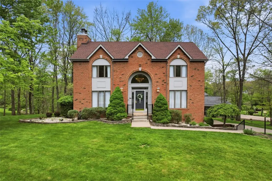 98 Firethorn Rd, Baden, PA 15005 - #1
