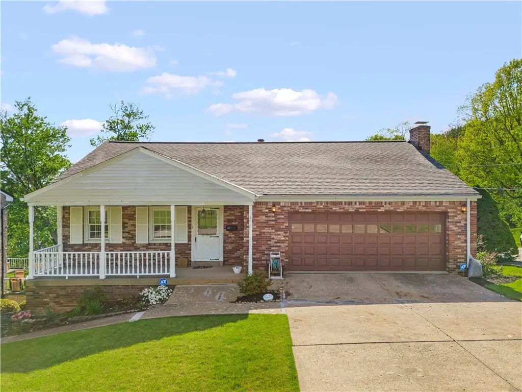 665 Woodland Rd, Canonsburg, PA 15317 - #1
